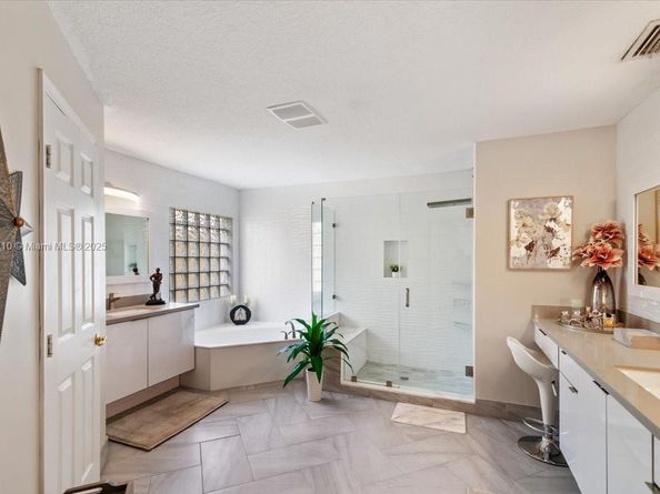 1273 SW 161st Ave, Pembroke Pines FL 33027