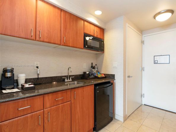 18001 Collins Ave 1401, Sunny Isles Beach FL 33160