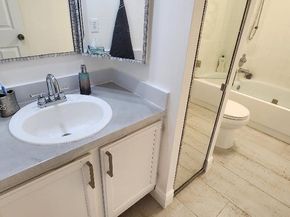 Undisclosed Address #A11871756, Cooper City FL 33026
