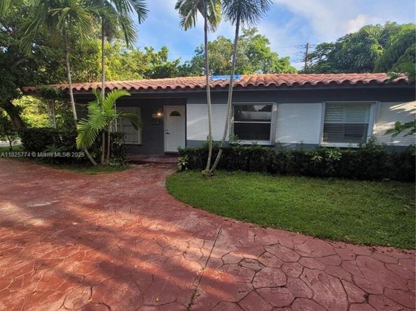 1132 Moffett St, Hallandale Beach FL 33009