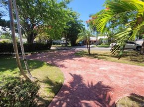 1132 Moffett St, Hallandale Beach FL 33009