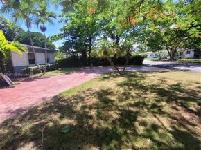 1132 Moffett St, Hallandale Beach FL 33009