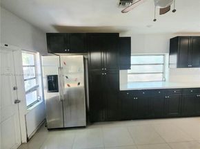 1132 Moffett St, Hallandale Beach FL 33009