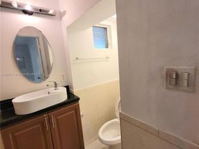1132 Moffett St, Hallandale Beach FL 33009