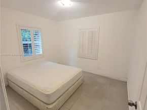 1132 Moffett St, Hallandale Beach FL 33009