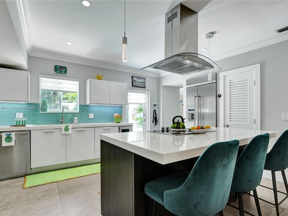 4705 Granada Blvd, Coral Gables FL 33146