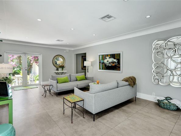 4705 Granada Blvd, Coral Gables FL 33146
