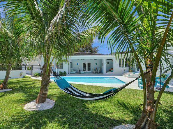 4705 Granada Blvd, Coral Gables FL 33146