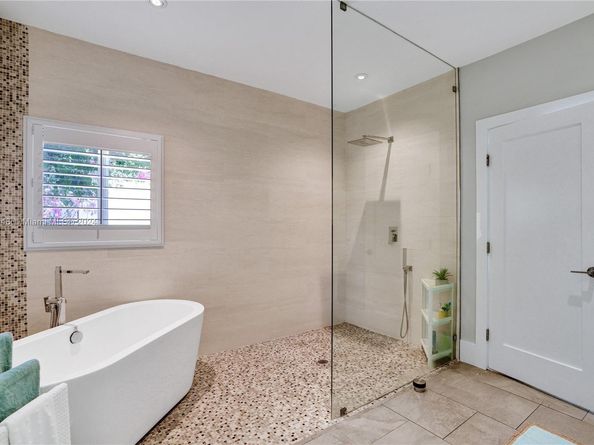 4705 Granada Blvd, Coral Gables FL 33146