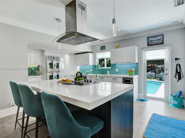 4705 Granada Blvd, Coral Gables FL 33146