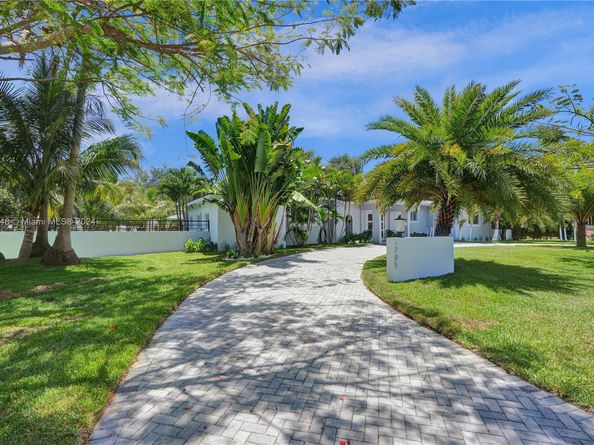 4705 Granada Blvd, Coral Gables FL 33146