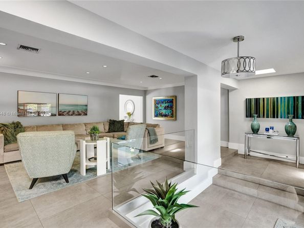 4705 Granada Blvd, Coral Gables FL 33146