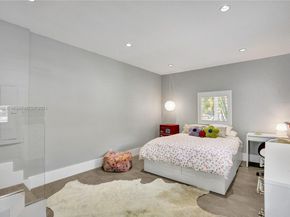 4705 Granada Blvd, Coral Gables FL 33146