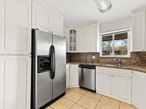 2323 Van Buren St 208, Hollywood FL 33020