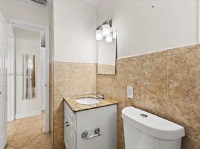 2323 Van Buren St 208, Hollywood FL 33020