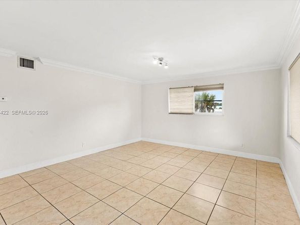 2323 Van Buren St 208, Hollywood FL 33020