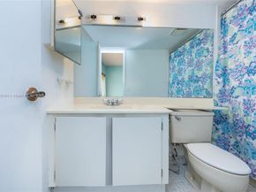 10010 NW 9th St Cir 203, Miami FL 33172