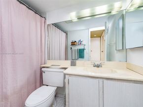 10010 NW 9th St Cir 203, Miami FL 33172