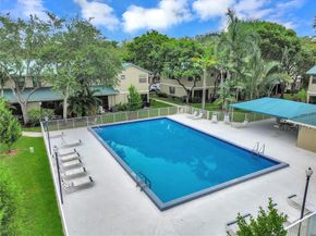 502 Westree Ln, Plantation FL 33324