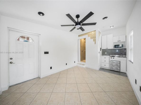 3501 SW 87th Ave, Miami FL 33165