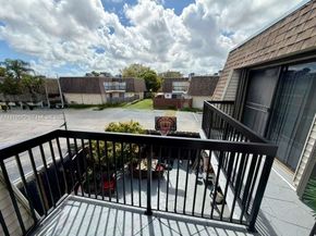 8209 SW 23rd Ct 17C, North Lauderdale FL 33068