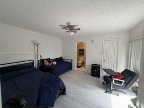 8209 SW 23rd Ct 17C, North Lauderdale FL 33068