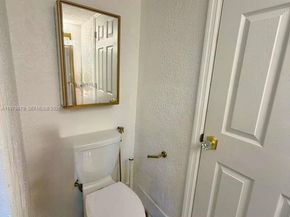 8209 SW 23rd Ct 17C, North Lauderdale FL 33068