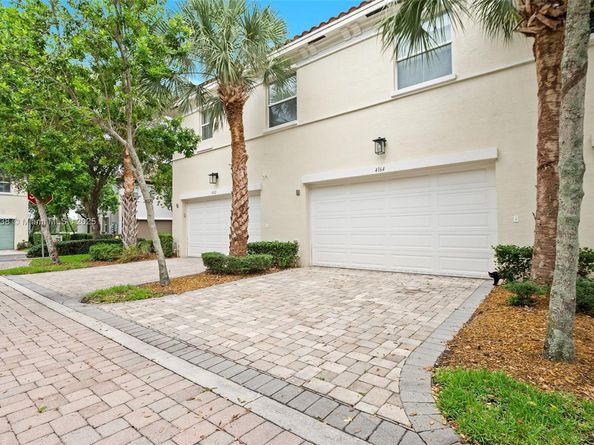 4164 Cascada Cir, Cooper City FL 33024
