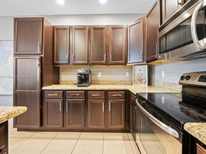 4164 Cascada Cir, Cooper City FL 33024