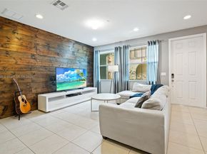 4164 Cascada Cir, Cooper City FL 33024