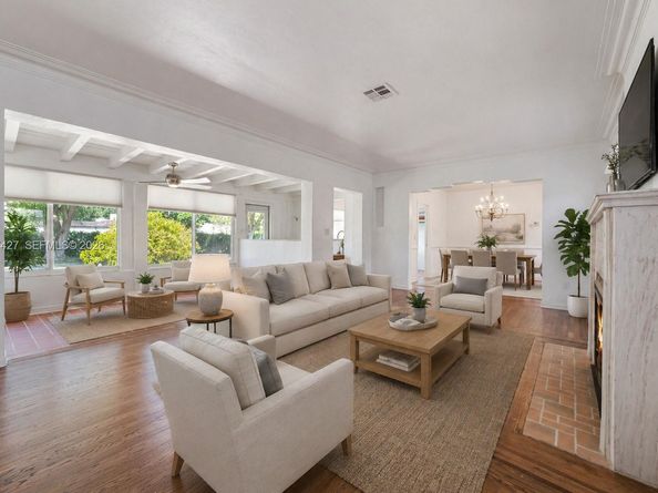 5889 Devonshire Blvd, Miami FL 33155