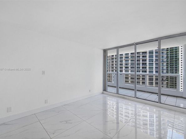 1717 N Bayshore Dr A2751, Miami FL 33132