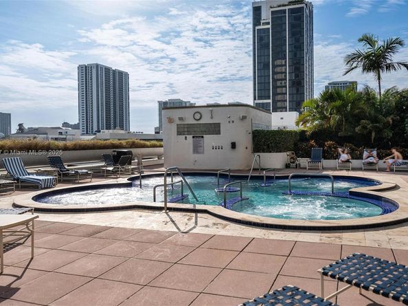 1717 N Bayshore Dr A2751, Miami FL 33132