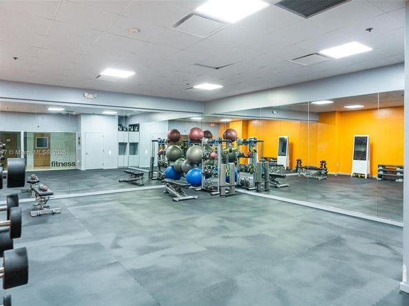 1717 N Bayshore Dr A2751, Miami FL 33132