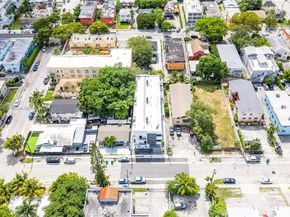 526 SW 2nd 2, Miami FL 33130