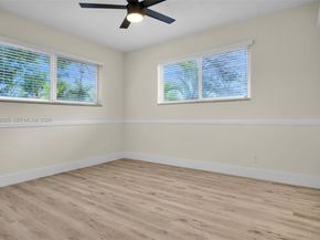 7695 SW 142nd St, Palmetto Bay FL 33158