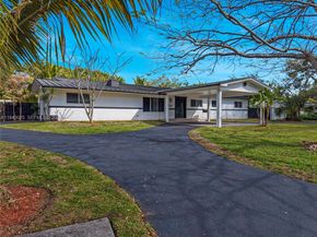 7695 SW 142nd St, Palmetto Bay FL 33158