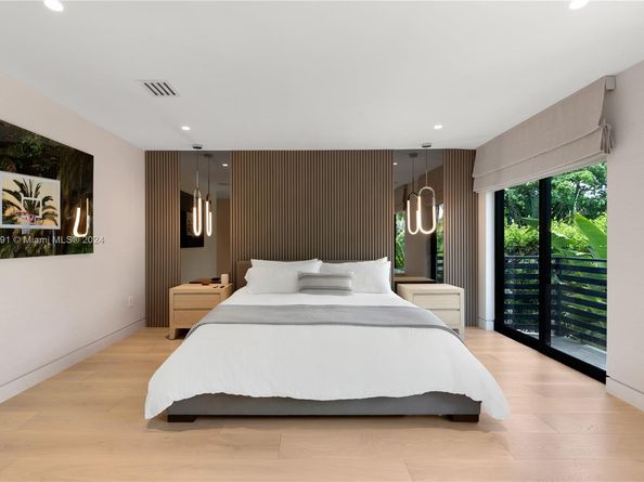 4442 Prairie Ave, Miami Beach FL 33140