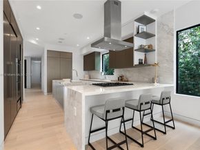 4442 Prairie Ave, Miami Beach FL 33140