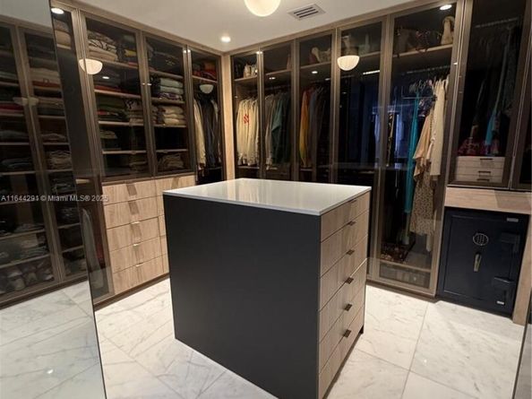 4442 Prairie Ave, Miami Beach FL 33140