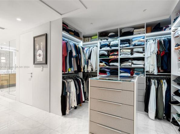 4442 Prairie Ave, Miami Beach FL 33140