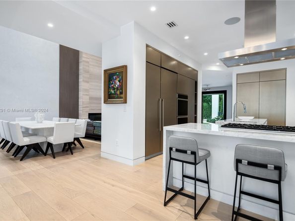 4442 Prairie Ave, Miami Beach FL 33140