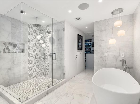 4442 Prairie Ave, Miami Beach FL 33140