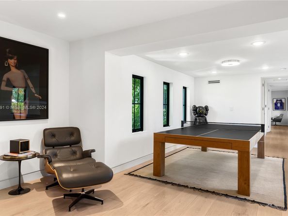 4442 Prairie Ave, Miami Beach FL 33140