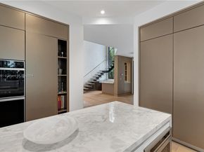 4442 Prairie Ave, Miami Beach FL 33140