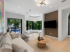 4442 Prairie Ave, Miami Beach FL 33140