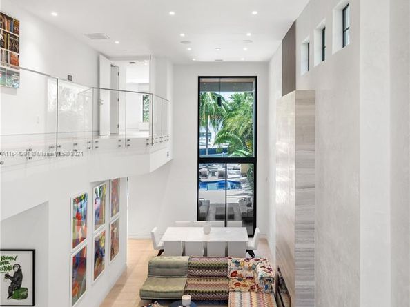 4442 Prairie Ave, Miami Beach FL 33140