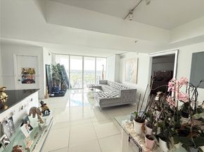 1861 NW S River Dr 1404, Miami FL 33125