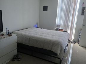 13499 Biscayne Blvd 1005, North Miami FL 33181