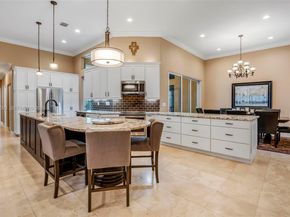 1306 Crossbill Ct, Weston FL 33327